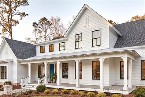 Modern Farmhouse with Front Porch - Home Bunch Interior Design Ideas