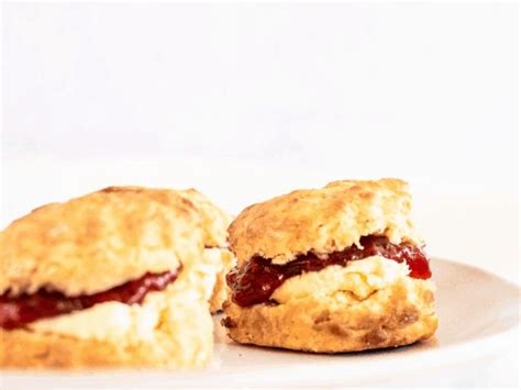 British scones with cream and jam - Total Feasts