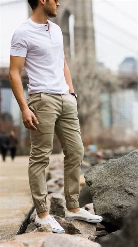 Khaki Pants Outfits-20 Ideas What to Wear with Men's Khaki Pants