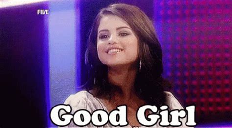 Good Girl GIF - GoodGirl SelenaGomez Smile - Discover & Share GIFs