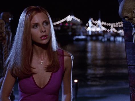 Scooby Doo (2002) Sarah Michelle Gellar as Daphne | Daphne blake, Sarah michelle gellar hot ...