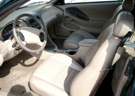 2001 Ford mustang gt leather seats