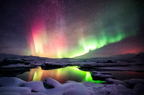 Holiday Vacations | Iceland’s Northern Lights