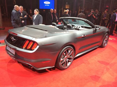 2016 Ford Mustang Convertible - Viewing Gallery