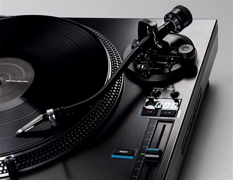 The 7 Best DJ Turntables