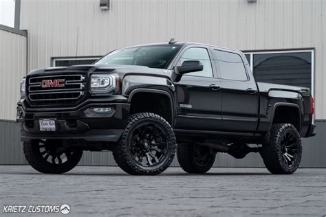 Lifted 2018 GMC Sierra 1500 with 22×10 Fuel Blitz Wheels and 7 Inch Rough Country Suspension ...