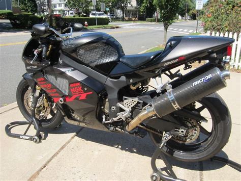 2005 Honda rc51 specifications