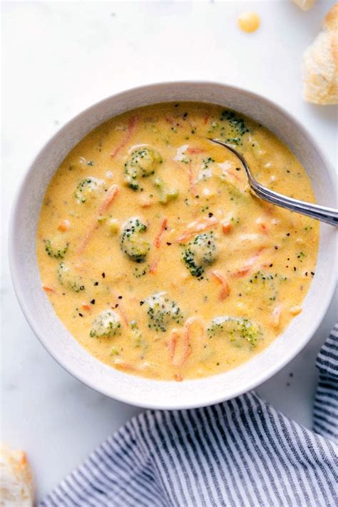 Broccoli Cheddar Soup {ONE Pot!} - Chelsea's Messy Apron