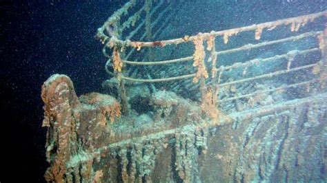 Submersible used to take tourists to see Titanic wreck goes missing in Atlantic Ocean | World ...