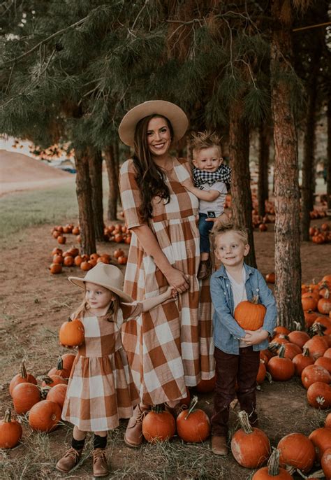 Family Outfits For The Pumpkin Patch - Whitney Irene