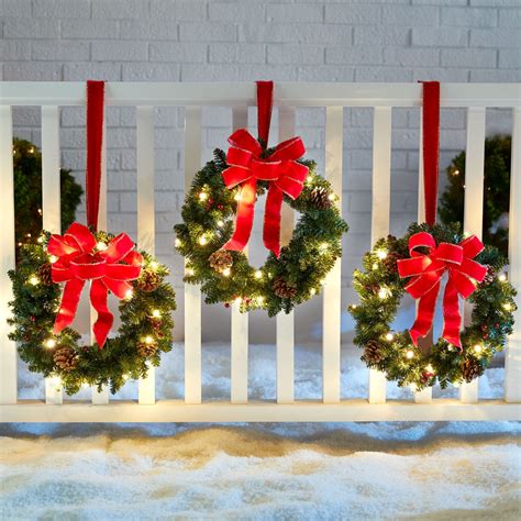 BrylaneHome Christmas Set Of 3 Cordless Pre-Lit Mini Christmas Wreaths Christmas Wreath ...