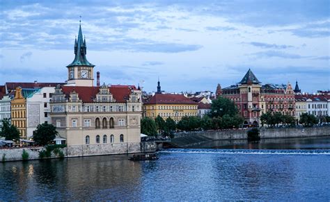 Visiting the Charles Bridge in Prague - Exploring Our World