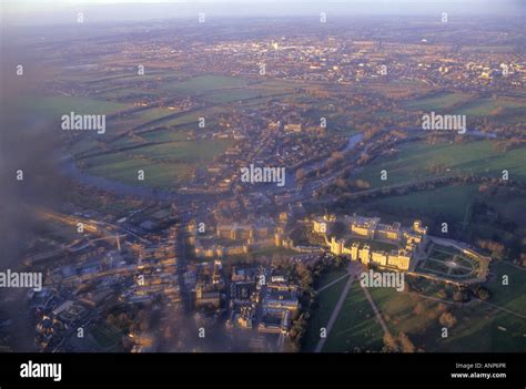 Windsor castle aerial view hi-res stock photography and images - Alamy