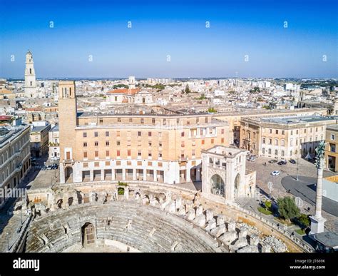 Historic city center of Lecce in Puglia, Italy Stock Photo - Alamy