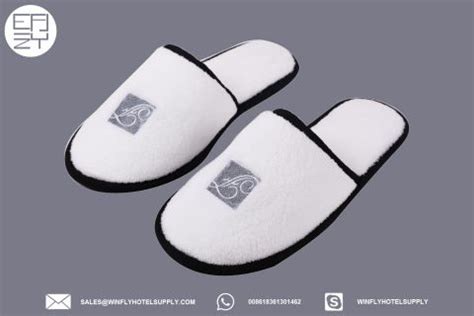 Personalized/Custom Hotel Slippers Wholesale - Winfly