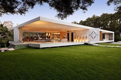 20 of the Most Gorgeous Glass House Designs