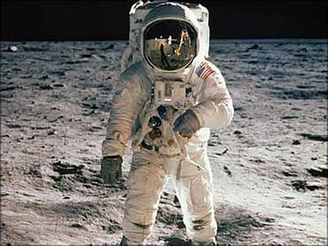 Man on the Moon - Photo 8 - Pictures - CBS News