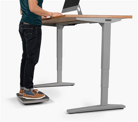 Fit Motion Board | UPLIFT Desk