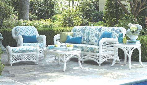 Outdoor Wicker Ottoman - Savannah