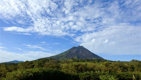 Costa Rica Volcanoes & Beaches - Costa Rica Specialists