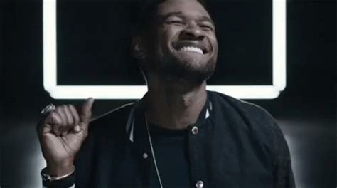 Usher Snapping GIF - Usher Smile Happy - Discover & Share GIFs