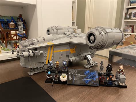 Custom UCS Razor Crest Display Stand : r/legostarwars