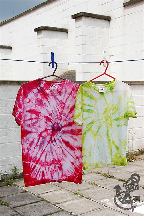 DIY Summery Tie Dye T-Shirts - Step by Step Picture Tutorial » Coffee & Vanilla