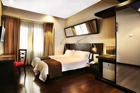 HOTEL AVENIDA GRAN VIA (AU$139): 2022 Prices & Reviews (Madrid, Spain) - Photos of Hotel ...