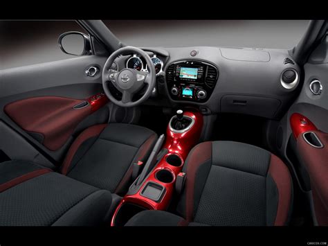 2011 Nissan Juke - Interior | Caricos