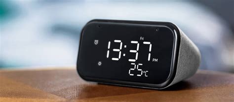 Lenovo extends its Smart Device Portfolio; Announces Smart Clock Essential with Google Assistant!