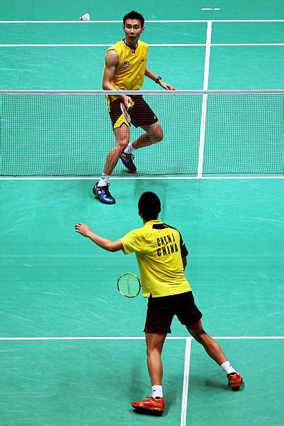 Chinese badminton players Lu Lan (L), Li Pictures | Getty Images