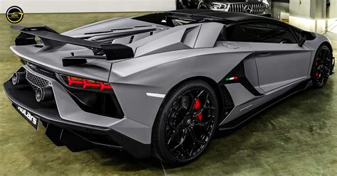 2022 Lamborghini Aventador SVJ V12 760HP - Auto Discoveries