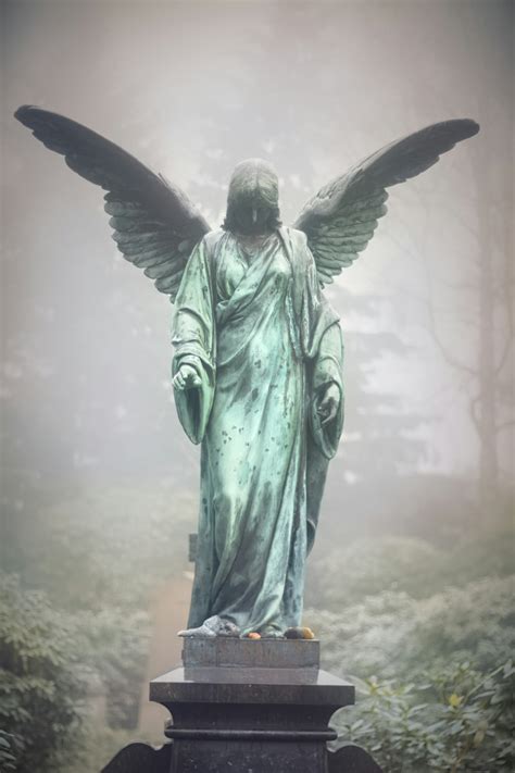 Angel Statue Pictures | Download Free Images on Unsplash