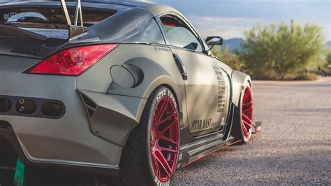 10 Essential Mods For Your Nissan 350Z