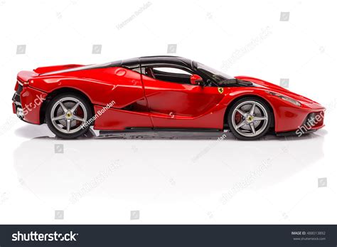 687 imágenes de Ferrari side view - Imágenes, fotos y vectores de stock | Shutterstock