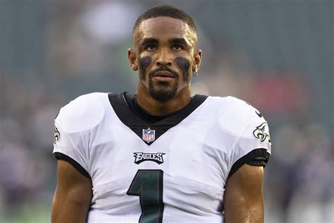 Jalen Hurts sent to hospital minutes after Eagles kickoff with mystery illness