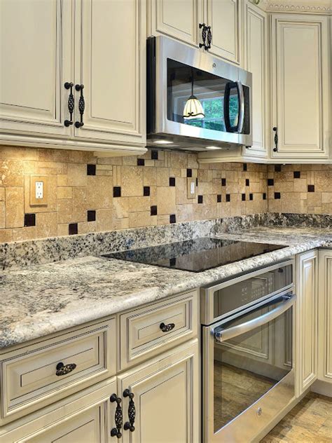 5 Modern Kitchen Backsplash Ideas With White Cabinets - Dream House