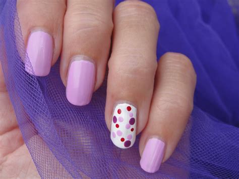 PINK & PURPLE POLKA DOT NAILS!