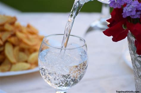 Benefits of Drinking Sparkling Water