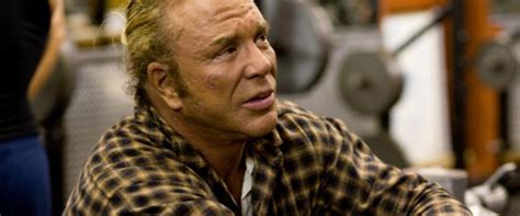 The Wrestler Movie Review & Film Summary (2008) | Roger Ebert