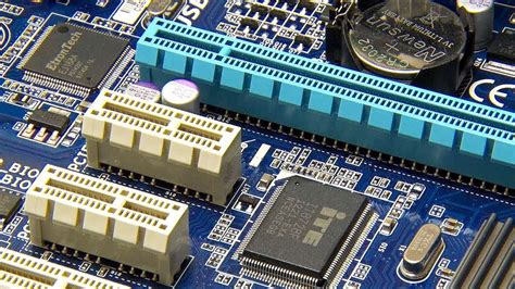 What is the function of the PCI Express slot on the motherboard? - Matob News