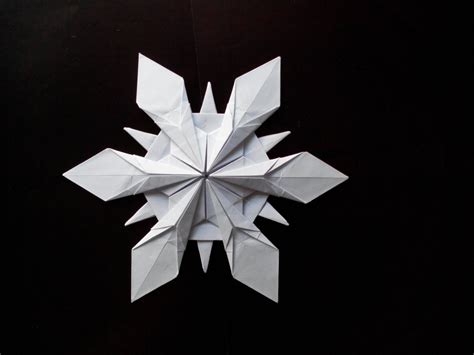 Снежинка оригами (Riccardo Foschi) | Snowflake origami, Origami quilt, Modular origami