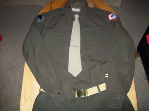 US 92nd Infantry Division Captains uniform