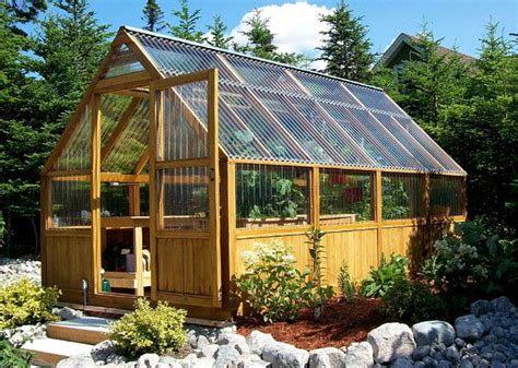 Discover the most beautiful backyard greenhouses – Greenhouse Hunt