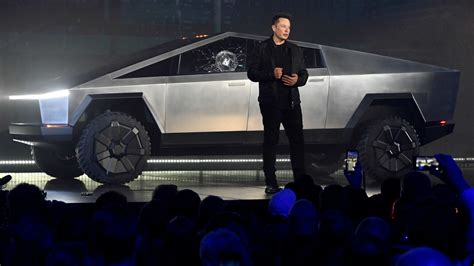 Elon Musk calls Cybertruck a 'futuristic battle tank', has a plan if it flops | HT Auto