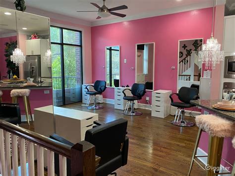 Pink Barbie Beauty Salon | Rent this location on Giggster