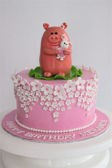 Baby Shower Pig Topper Cake