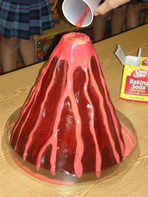 Volcano Eruption - Teaching Little Kids