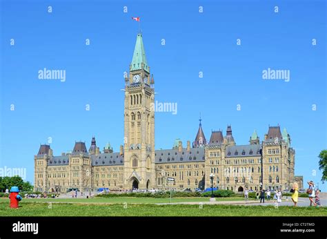 Ottawa parliament buildings hi-res stock photography and images - Alamy