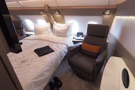 The Best Ways to Book Singapore Airlines First Class - The Points Guy